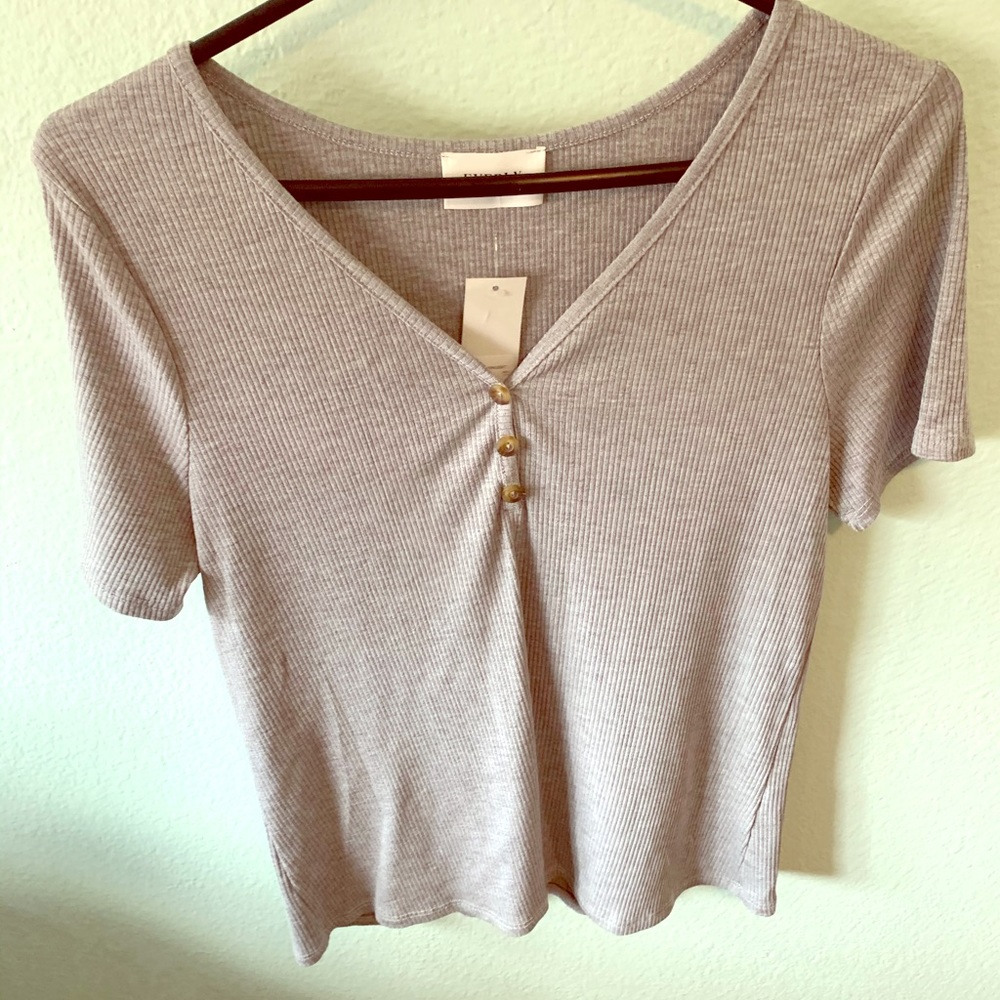 Everly Button Grey V-neck T-shirt